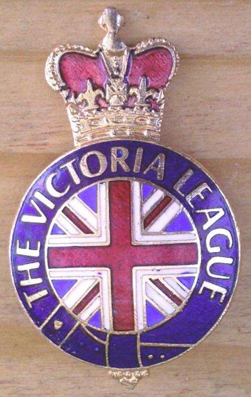 The Victorian League Enamel Badge - 35 x 21mm