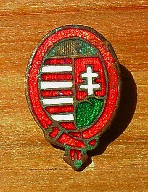 WW2 Hungarian Lapel Badge