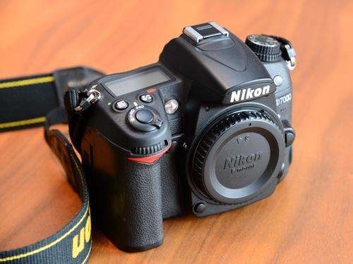 Nikon D 7000
