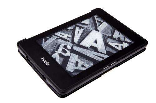 Kindle PaperWhite Cover folds over for one-handed reading