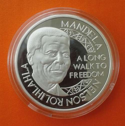 Nice lot of x3 Mandela medals (silver & gold plated) in protective capsules @ R1 start