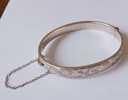 Stunning 1959 George Jensen silver engraved hinged bangle