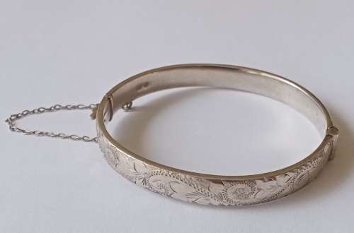Stunning 1959 George Jensen silver engraved hinged bangle