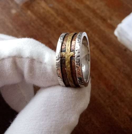 Stunning men`s tri colour sterling silver heavy ring