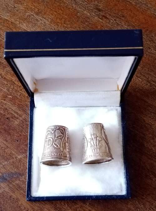 1981 Birmingham hallmark Charles/Diana royal wedding silver thimble set