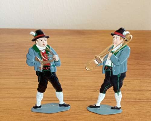 Wilhelm Schweizer set of 2 pewter band figures