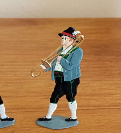 Wilhelm Schweizer set of 2 pewter band figures