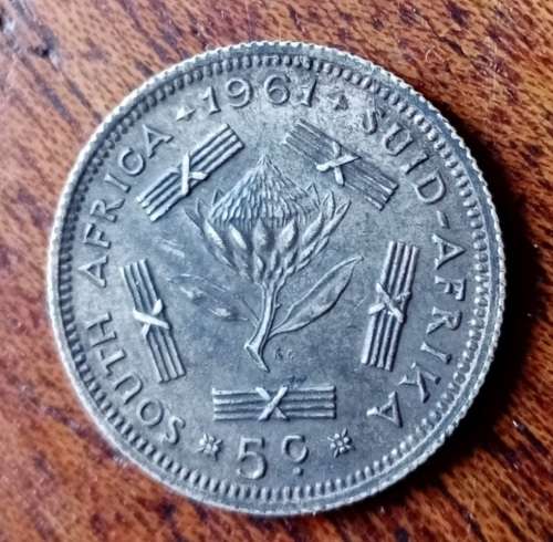 Nice 1961 van Riebeeck silver 5c