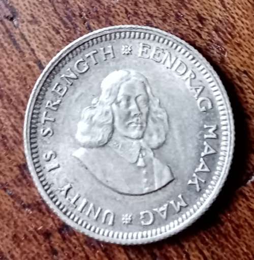 Nice 1961 van Riebeeck silver 5c