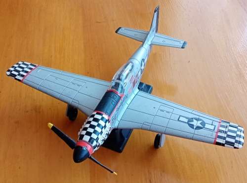 P51 D Mustang metal diecast collectible plane