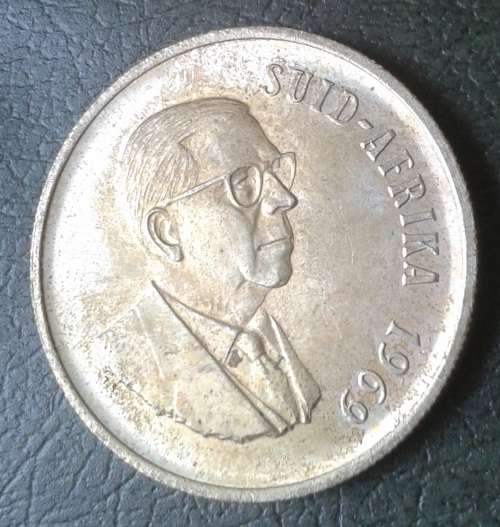 1969 Afrikaans/English lustrous uncirculated silver R1 set