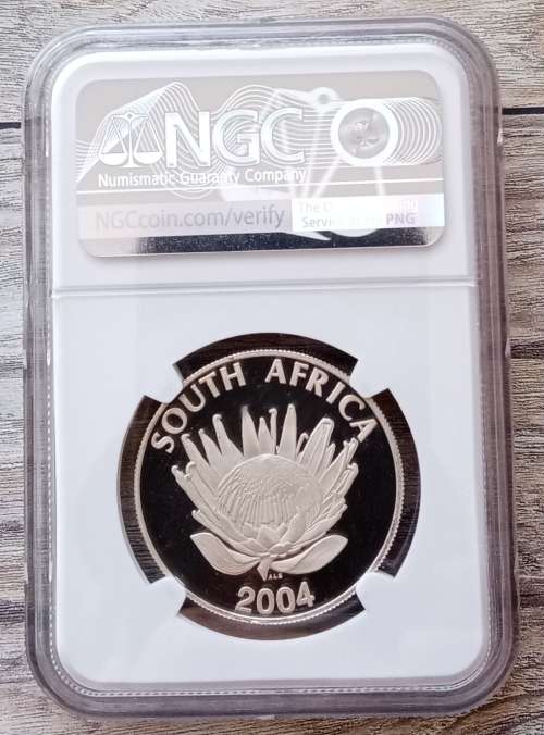 Nice 2004 Democracy silver R1 NGC PF68 Ultra Cameo