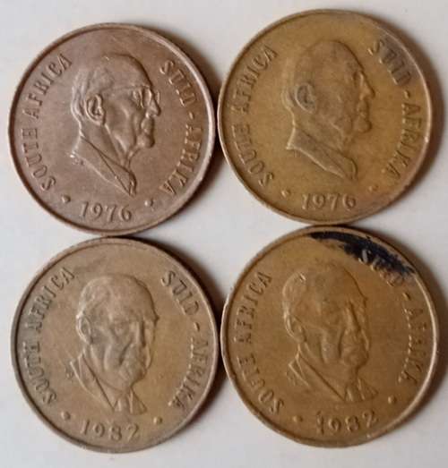 1976 x2 and 1982 x2 Republic 2c set