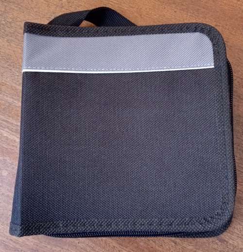 x4 PS2 Games in pouch