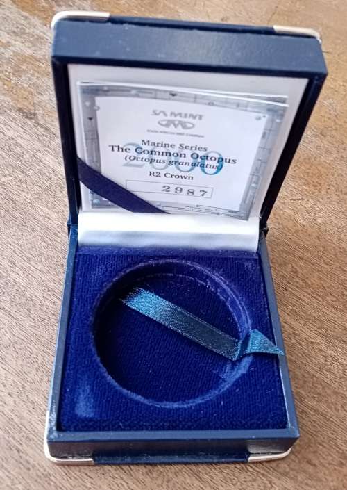 Empty S.A Mint box for encapsulated 2000 Octopus pf silver R2/Krugerrand incl.coa