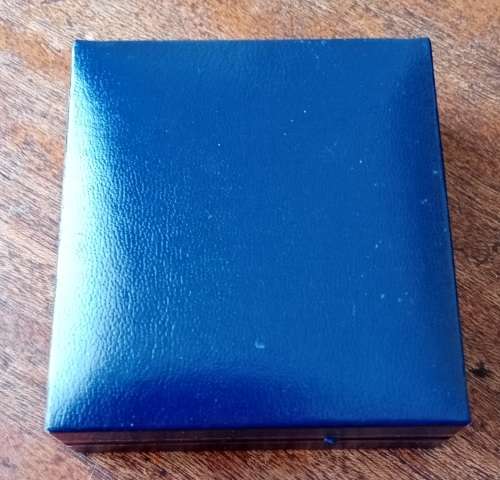 Empty S.A Mint box for encapsulated 2004 African Owls pf silver R2/Krugerrand incl.coa