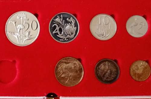 Partial 1983 proof set in case (50c-1/2c)