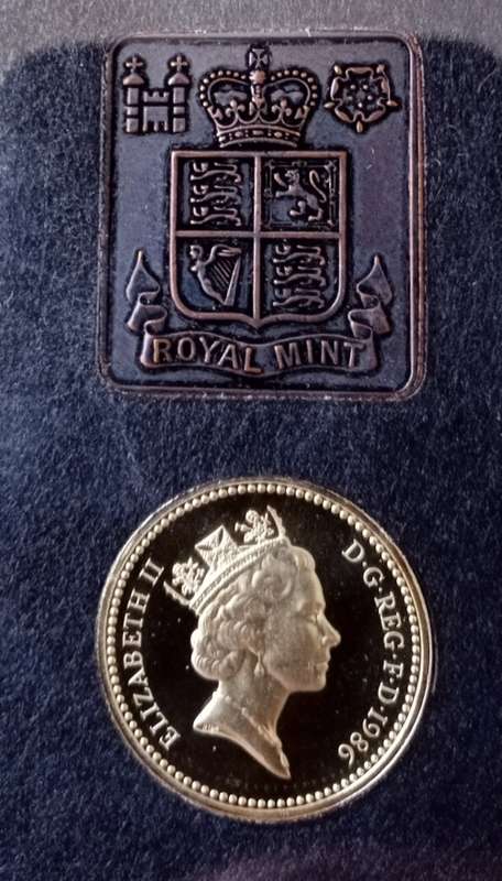 Beautiful 1986 British Royal Mint proof set