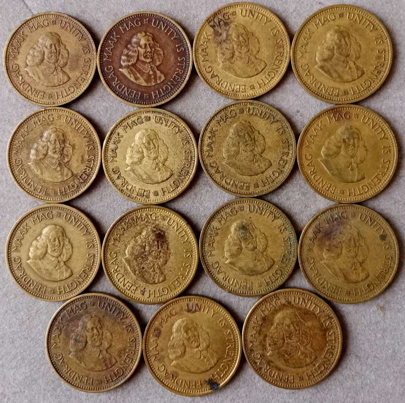 Lot of x15 republic 1/2c coins (1963/1964)