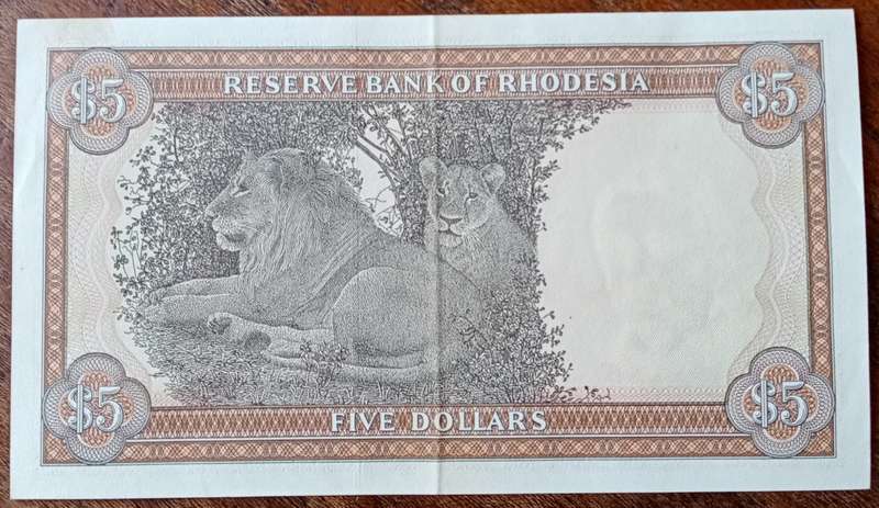 Higher grade 1978 Rhodesia $5 in XF+
