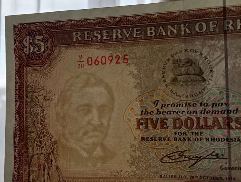 Higher grade 1978 Rhodesia $5 in XF+