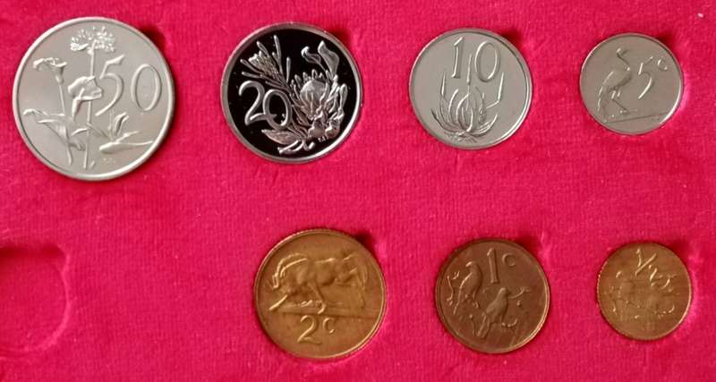 Partial 1977 proof set in red box (50c-1/2c)