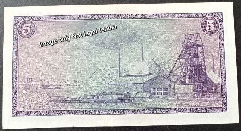 1967 T.W de Jongh R5 note in crisp XF+.