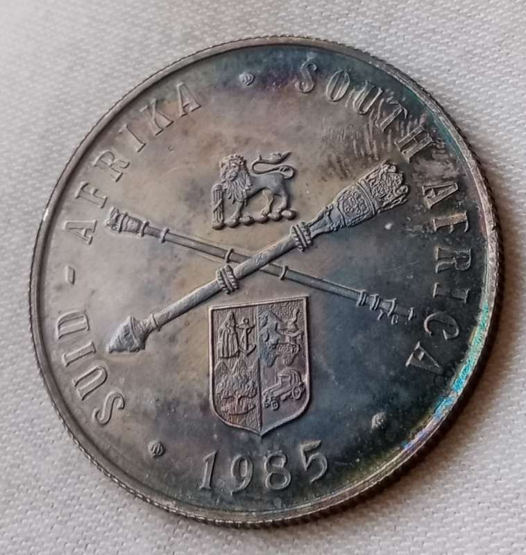 Nice 1985 Parliament proof silver R1 in box