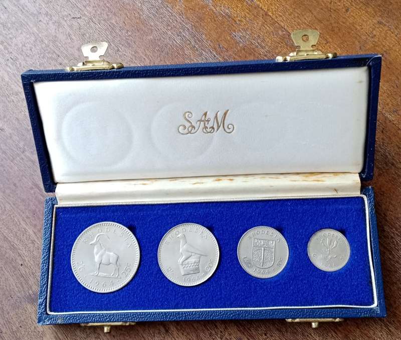 Scarcer 1964 Rhodesia proof set in S.A Mint case as issued (mintage: 2060 only)