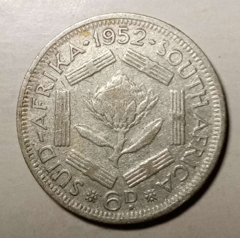 1952 Union silver sixpence as per images.