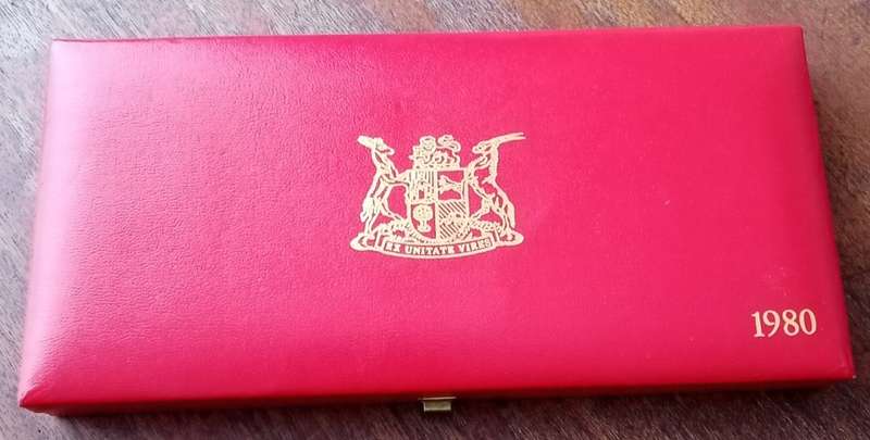 1980 Republic emty long proof case