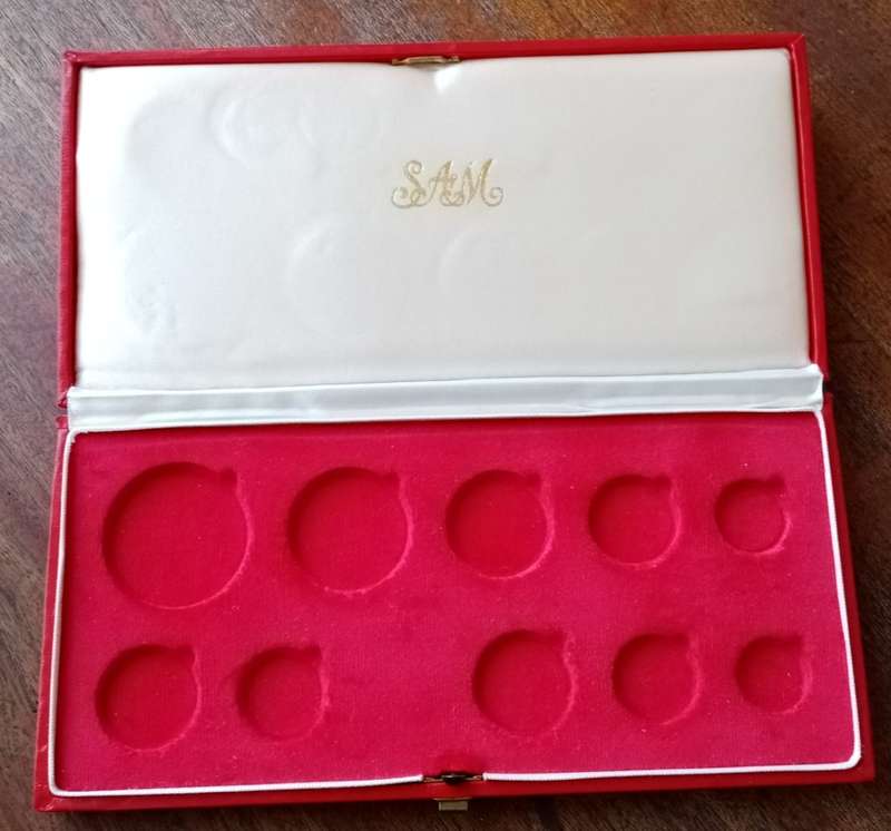 1980 Republic emty long proof case