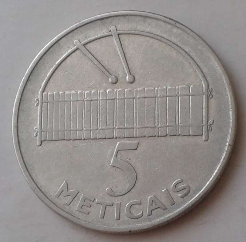 2006 Mozambique 5 Meticais