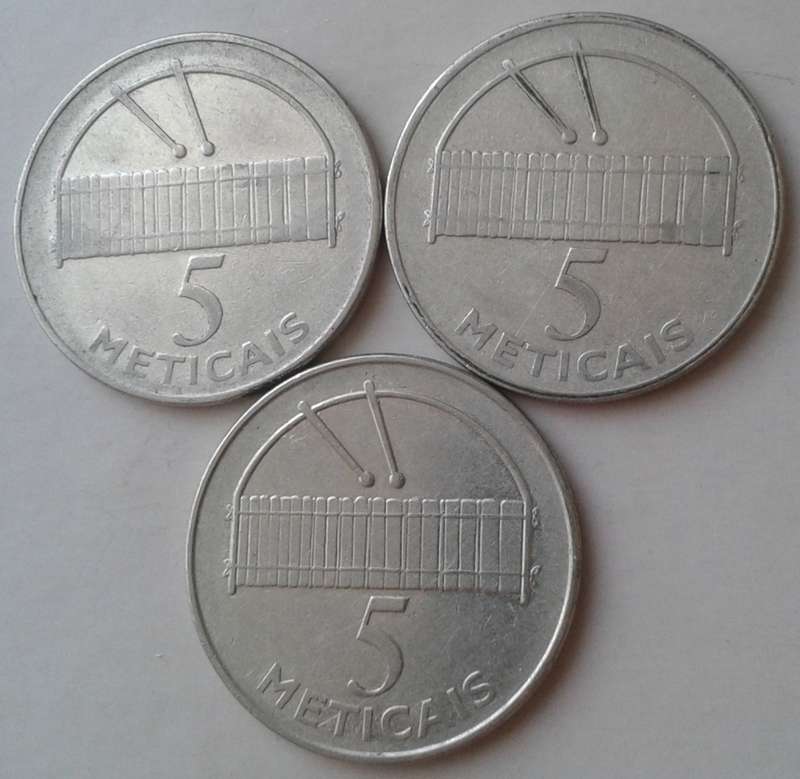 2006 Mozambique 5 Meticais x3