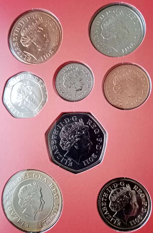 2011 Great Britain uncirculated commemorative 13 coin set in Royal Mint presentation pack