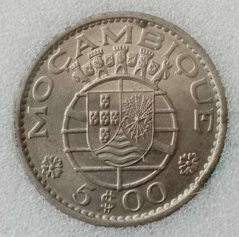 1973 Mozambique 5 Escudos NNC MS65