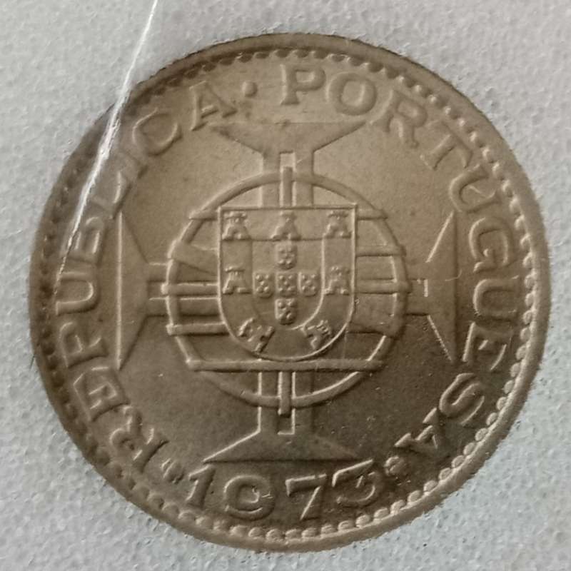 1973 Mozambique 5 Escudos NNC MS65