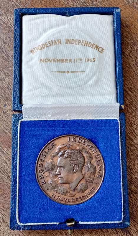 1965 Rhodesian Independence bronze medal in box