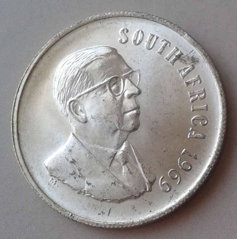 Lot of x3 silver R1 coins (1966,1967,1969)