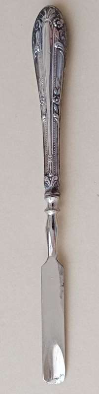 Vintage silver handled cuticle pusher