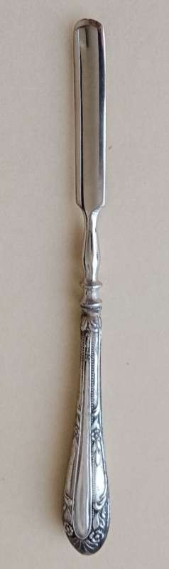 Vintage silver handled cuticle pusher