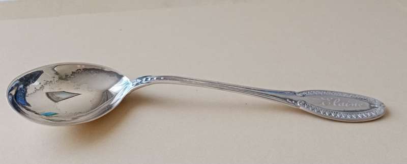 Nice vintage silver baby feeding spoon inscribed Elaine