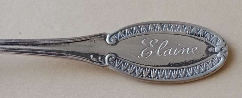 Nice vintage silver baby feeding spoon inscribed Elaine