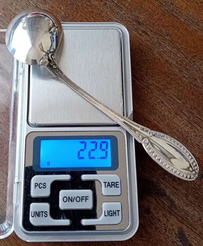 Nice vintage silver baby feeding spoon inscribed Elaine