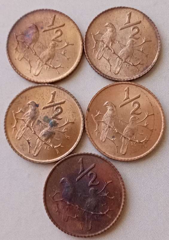 Lot of x5 Republic 1970 uncirculated 1/2c coins with toning