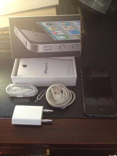 Apple iPhone 4 32GB