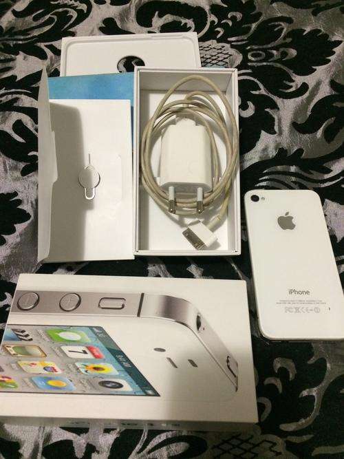 Apple Phone 4S 16GB White