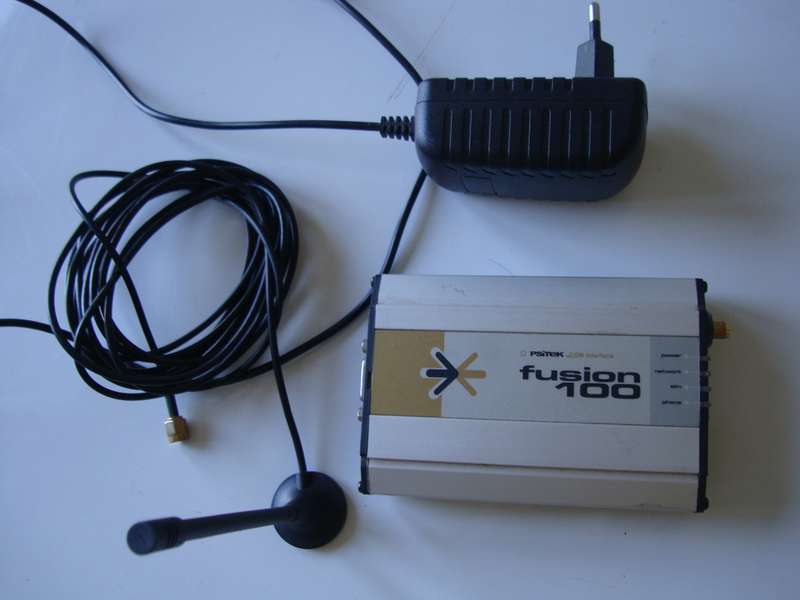 Psitek Fusion 100 GSM Interface Premicell Cellphone Router with external antenna