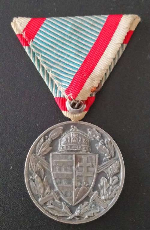 ORIGINAL GERMAN / AUSTRO HUNGARIAN WW1 PRO DEO ET PATRIA MEDAL