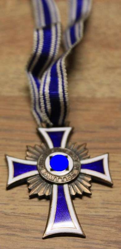 ORIGINAL WW2 GERMAN BRONZE MOTHER'S CROSS